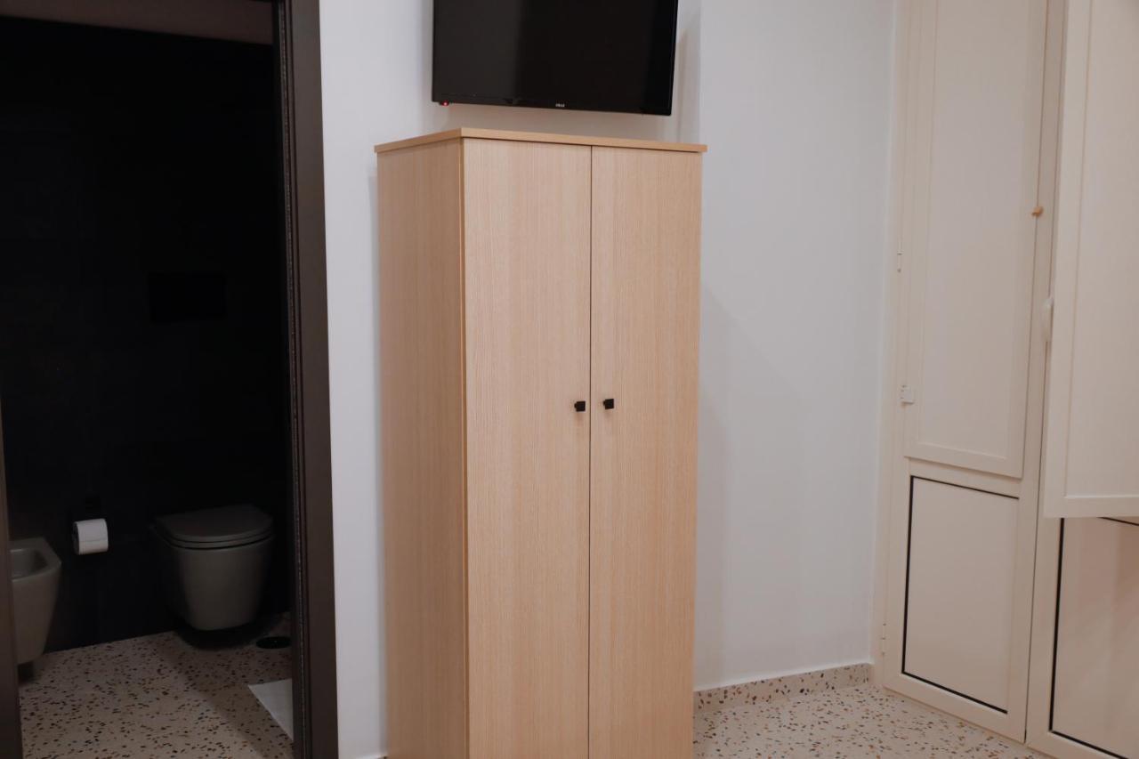 Retrophilia Home Наполи Екстериор снимка